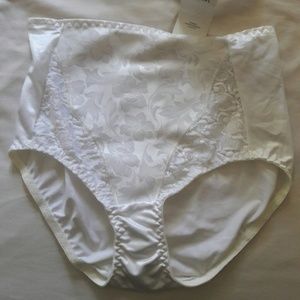 Playtex Tummy Trimming Control Shapewear